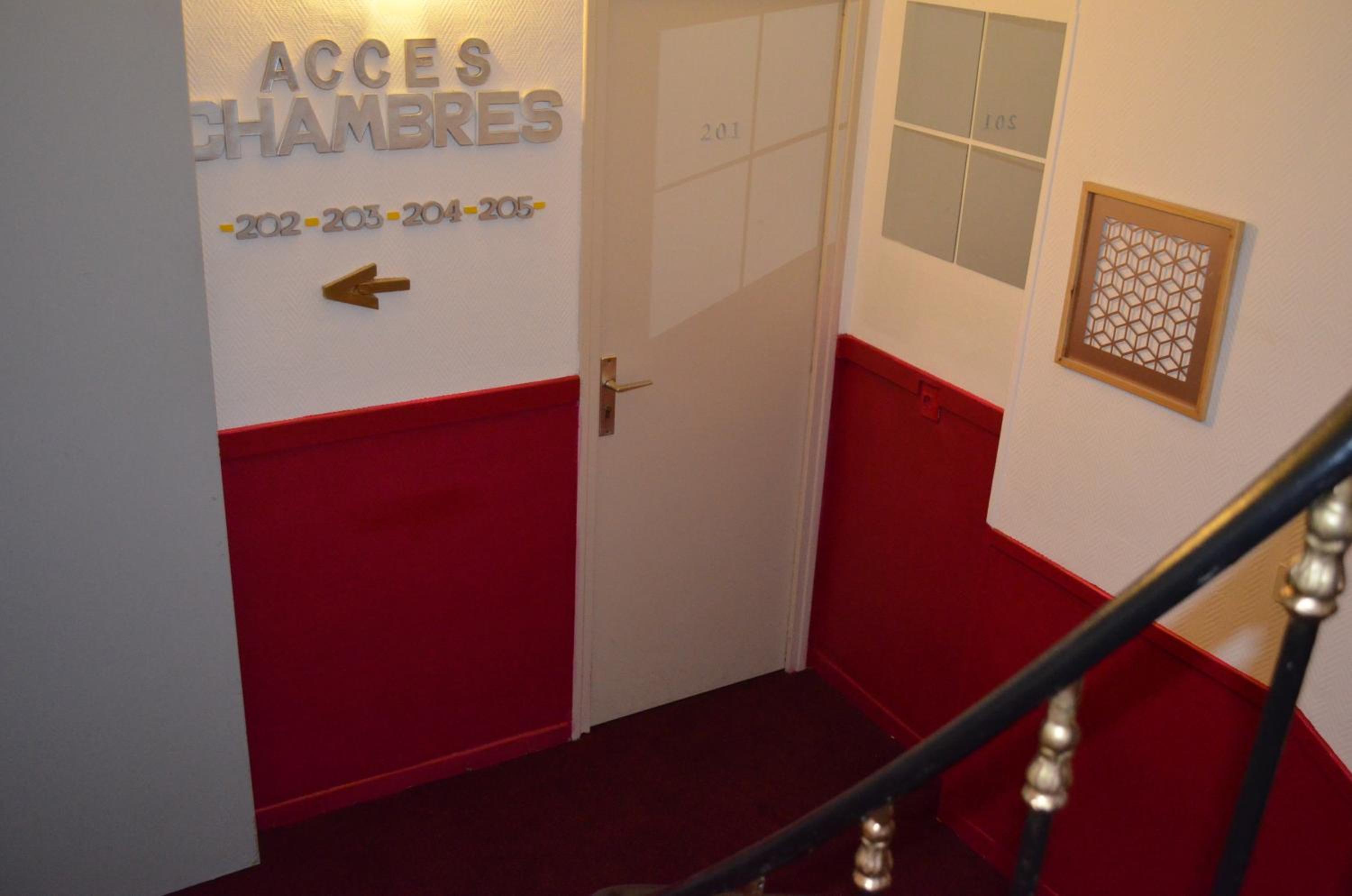 Фото Hôtel Les Corps Saints