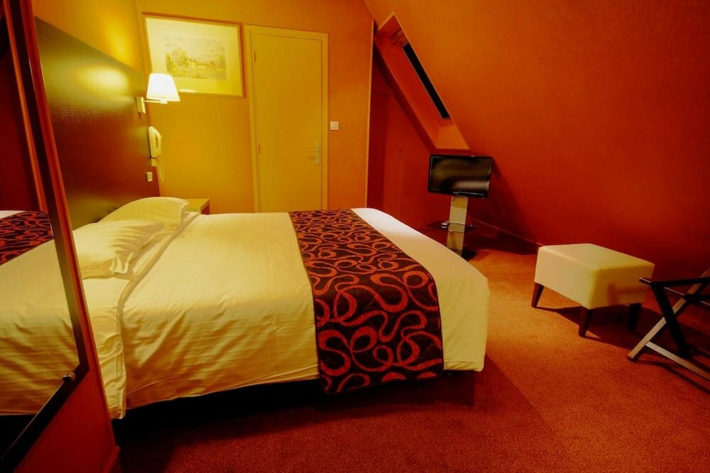 Фото Hotel Des Trois Gares