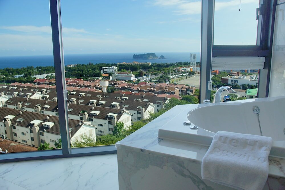 Фото Seogwipo Js Hotel