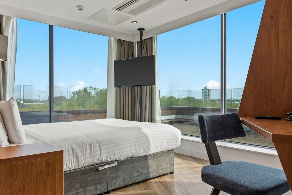 Фото Roomzzz London Stratford