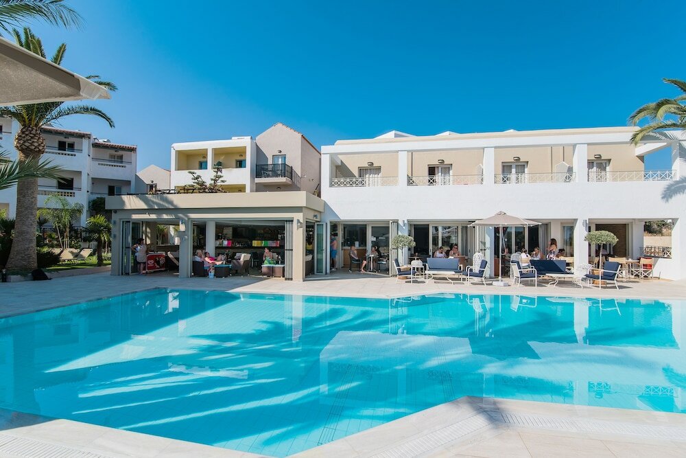 Фото отеля 1