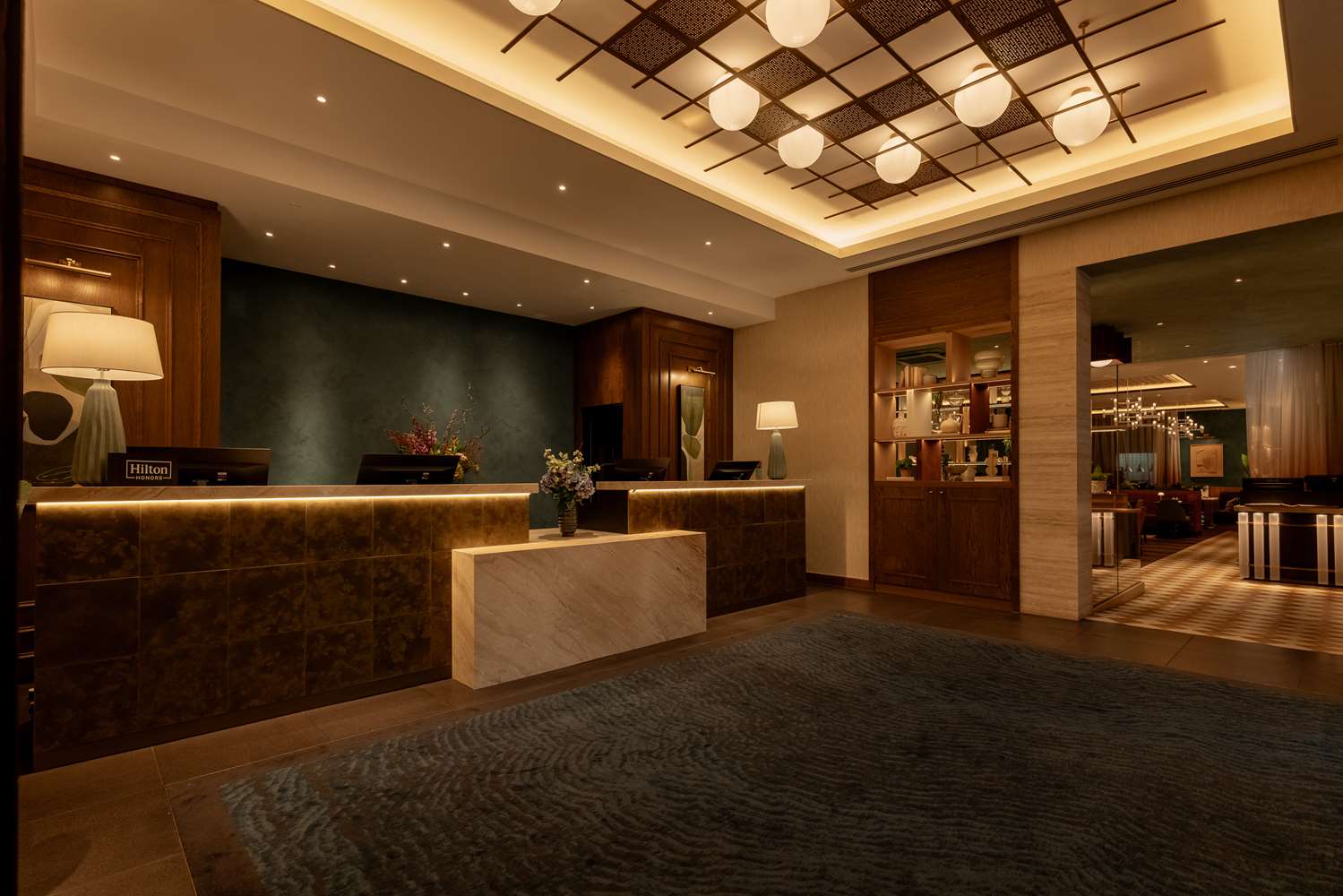 Фото DoubleTree by Hilton London - Victoria