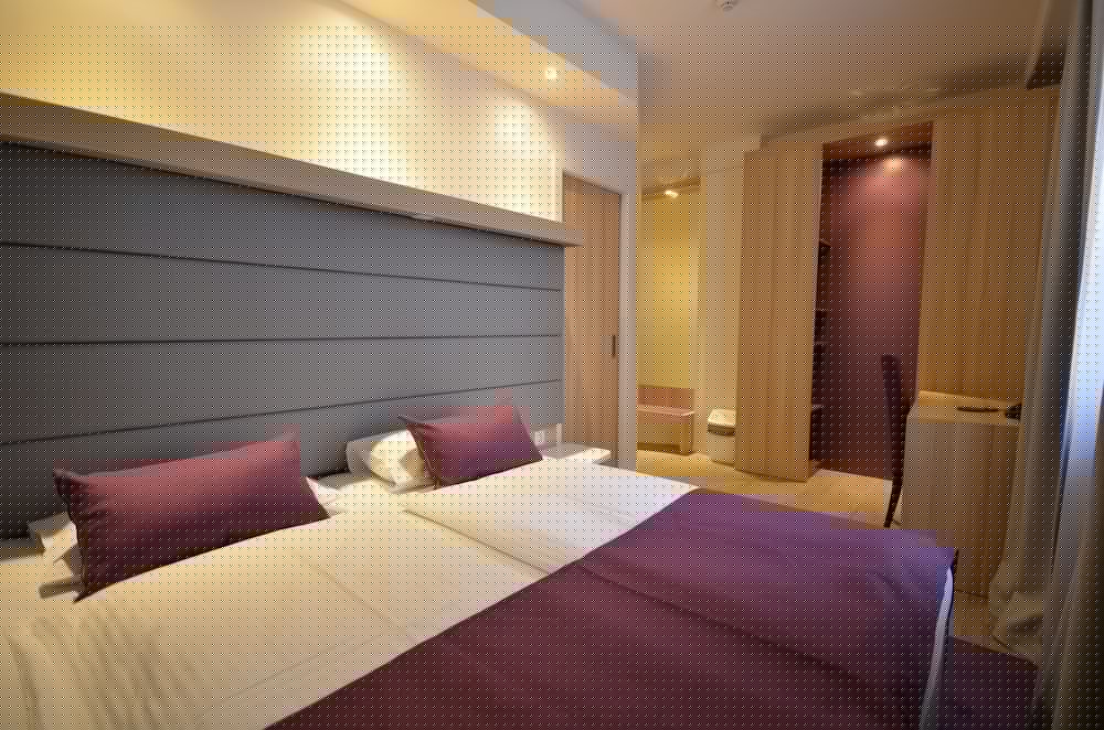 Фото Emonec Hotel