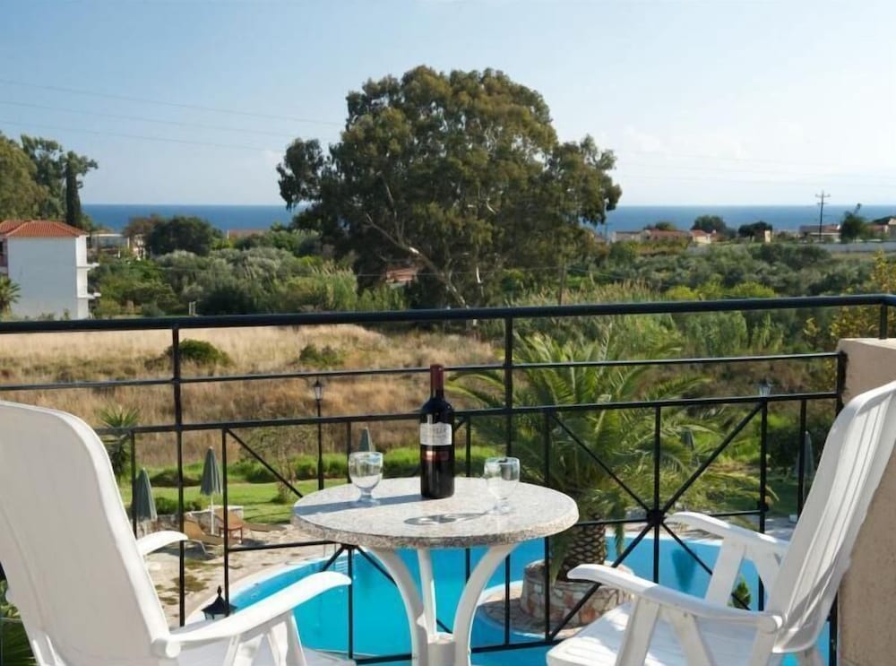 Фото Alkioni Hotel