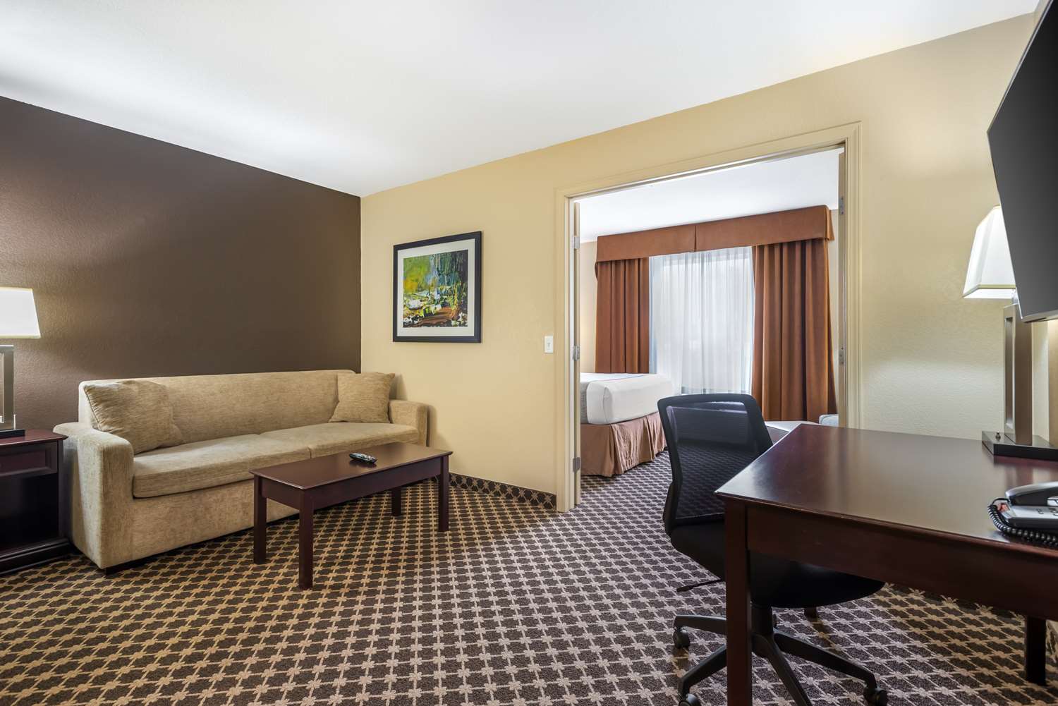 Фото Best Western Strathmore Inn