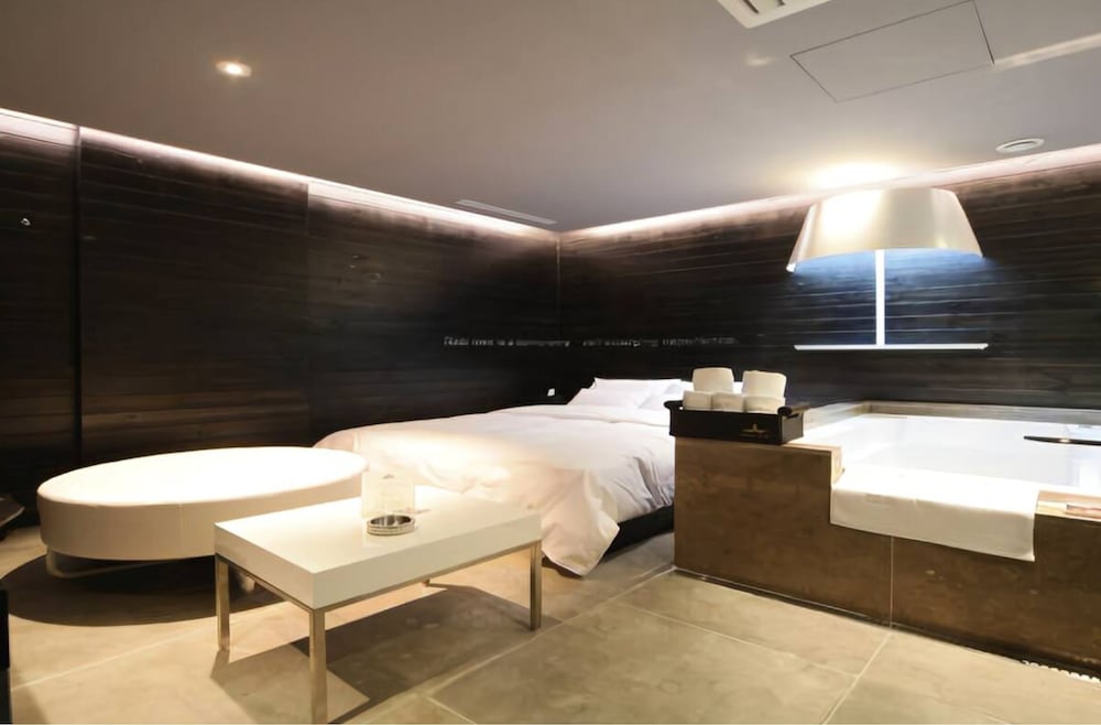 Фото Hotel Star The Masterpiece Suite