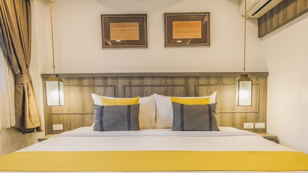 Фото B2 Riverside Premier Hotel