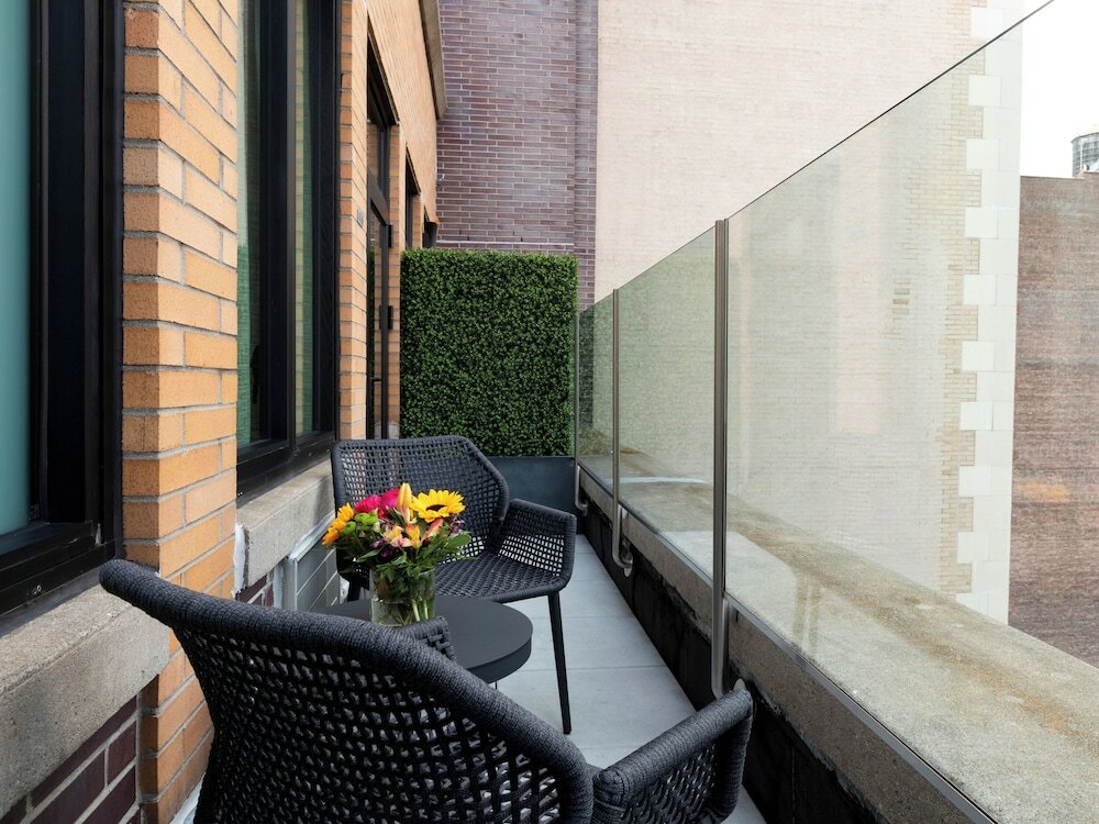 Фото Broadway Plaza Hotel
