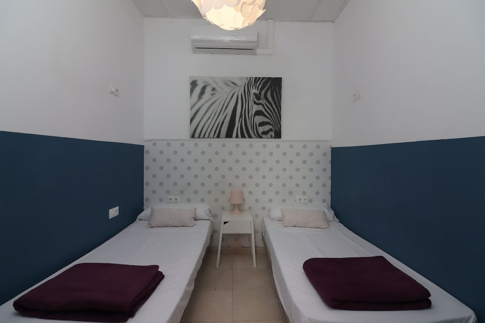 Фото Feel Hostels City Center