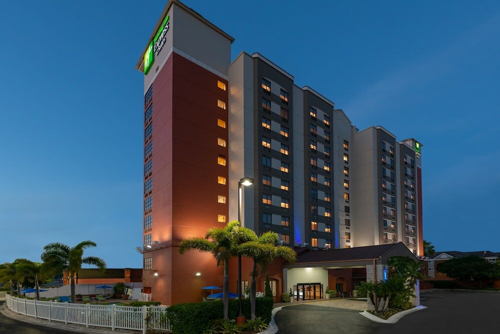 Фото Holiday Inn Express & Suites Nearest Universal Orlando, an Ihg Hotel