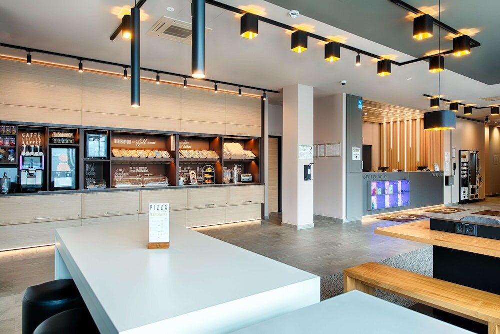 Фото B&b Hotel Stuttgart-Neckarhafen