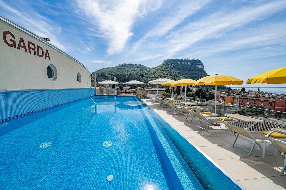 Фото Sky Pool Hotel Sole Garda