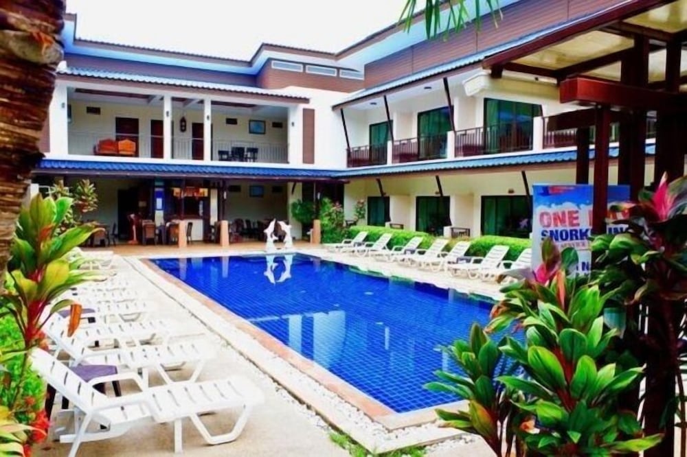 Фото отеля 1