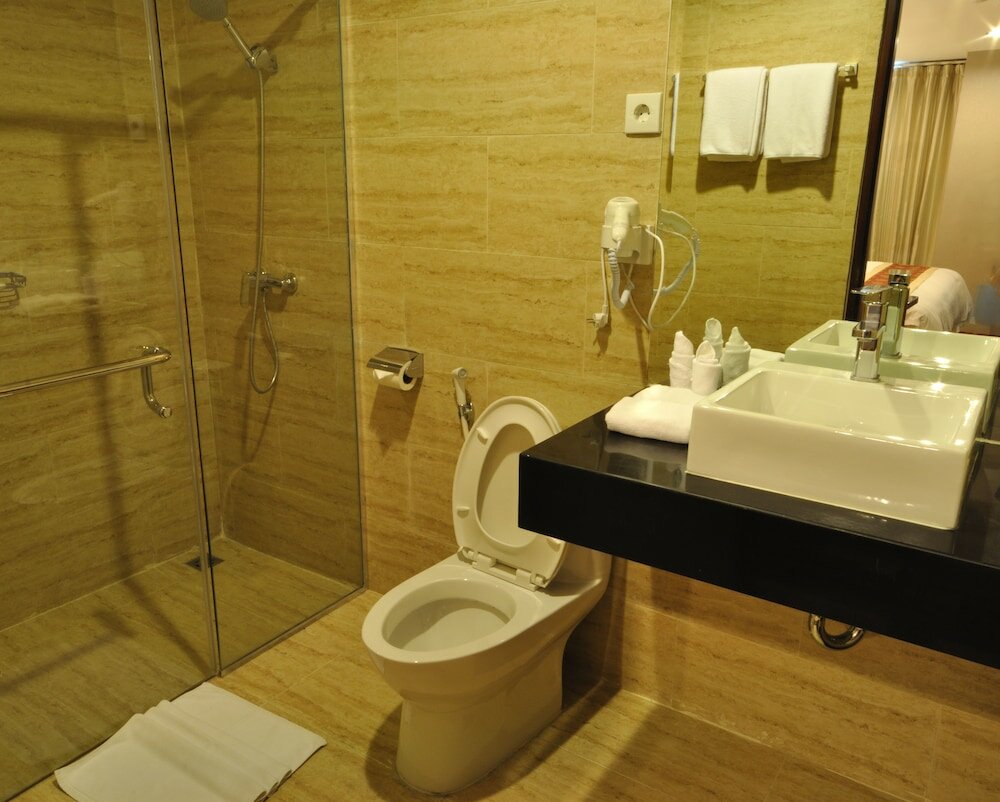 Фото Hermes Palace Hotel Medan