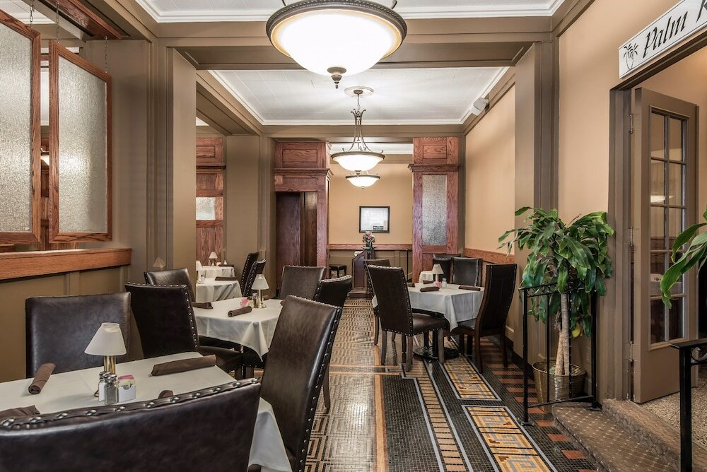 Фото Hotel Bothwell Sedalia Central District, Ascend Hotel Collection