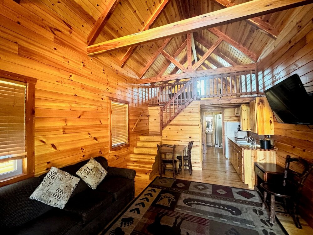 Фото Cabins of Mackinaw