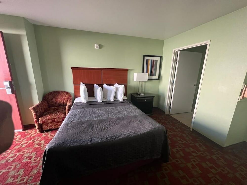 Фото Rancho California Inn