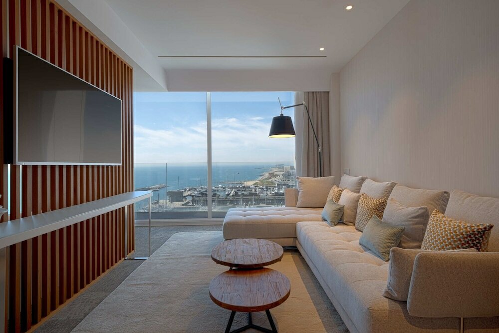 Фото Hotel Marina Badalona