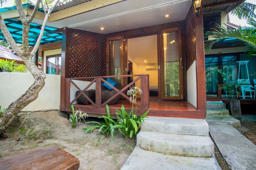 Фото B52 Beach Resort