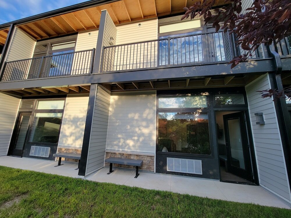 Фото Watershed Hotel