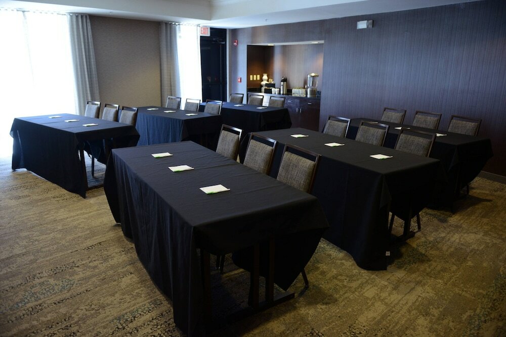 Фото Courtyard by Marriott El Paso Airport