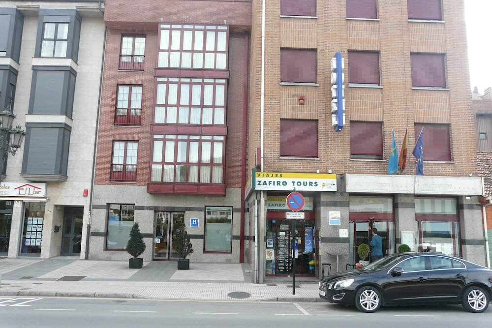 Фото Hotel Idh Angel