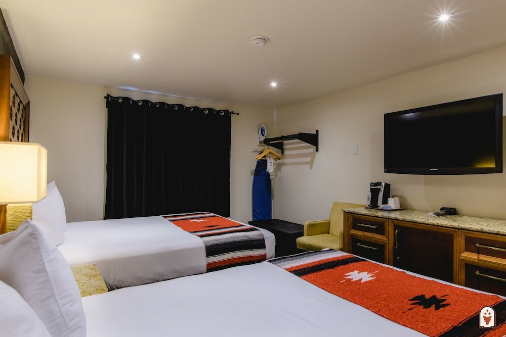 Фото Coyote South