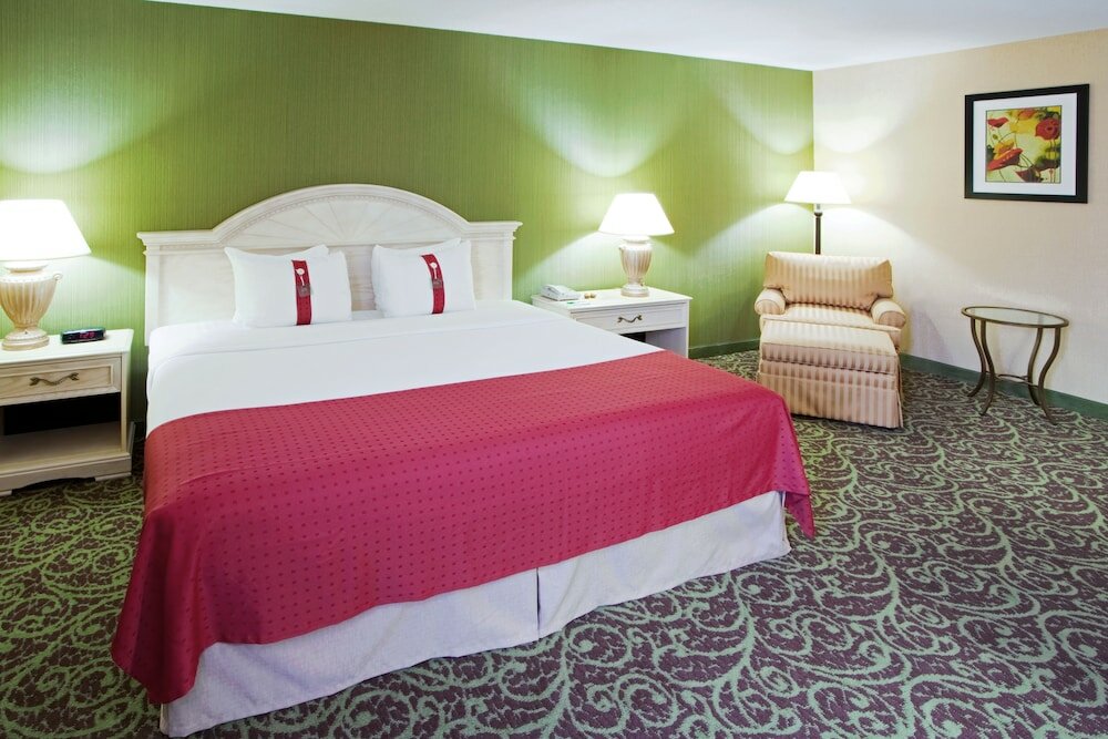 Фото Holiday Inn Chantilly-Dulles Expo Center, an Ihg Hotel