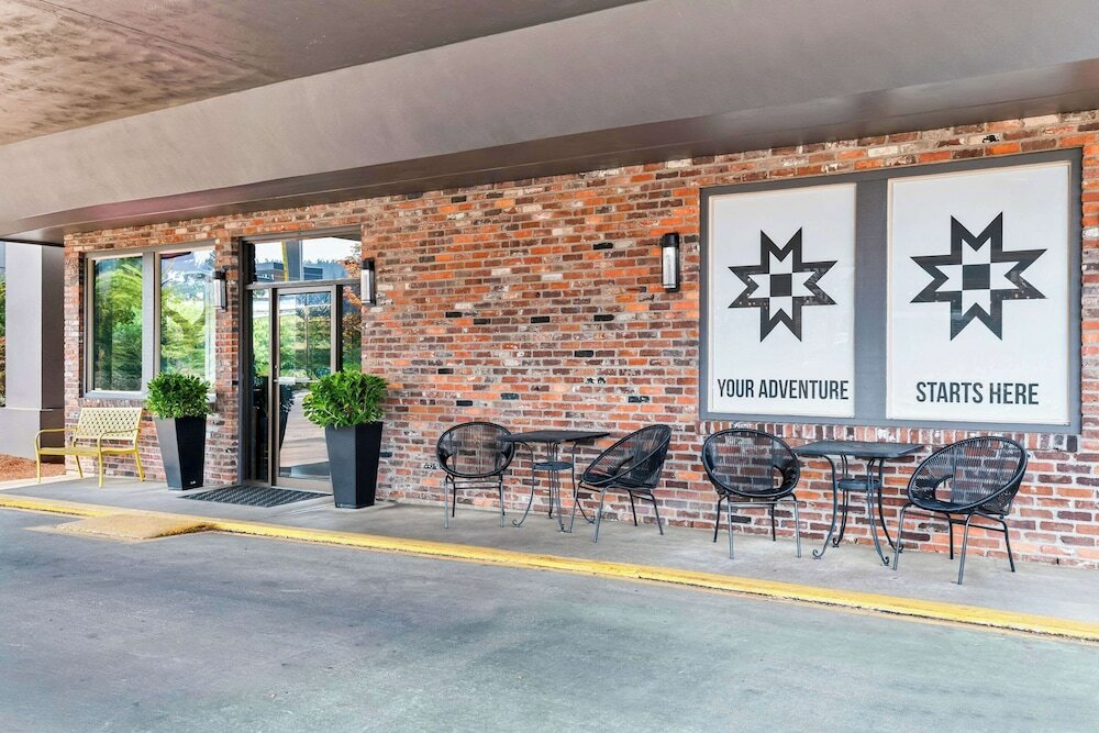 Фото The Maverick Hotel Eugene near University