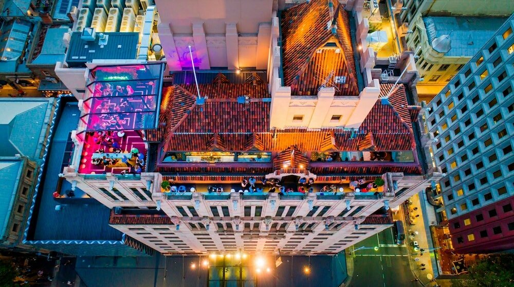 Фото Mayfair Hotel