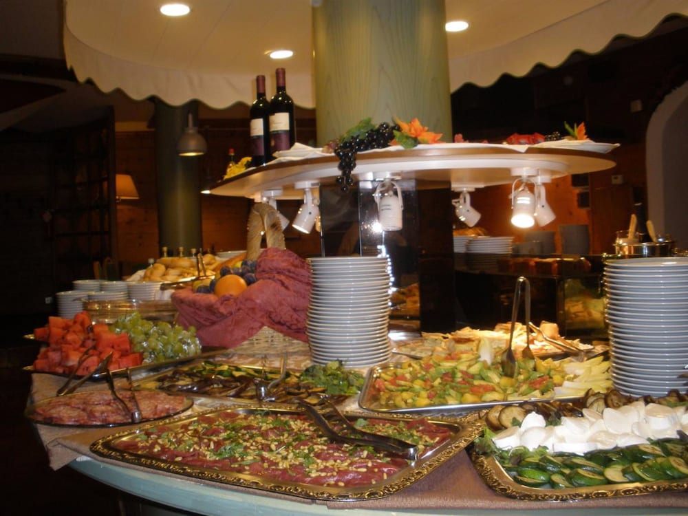 Фото Hotel Majoni