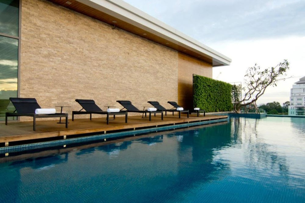 Фото Seven Zea Chic Hotel