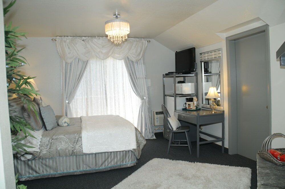 Фото The North Shore Inn