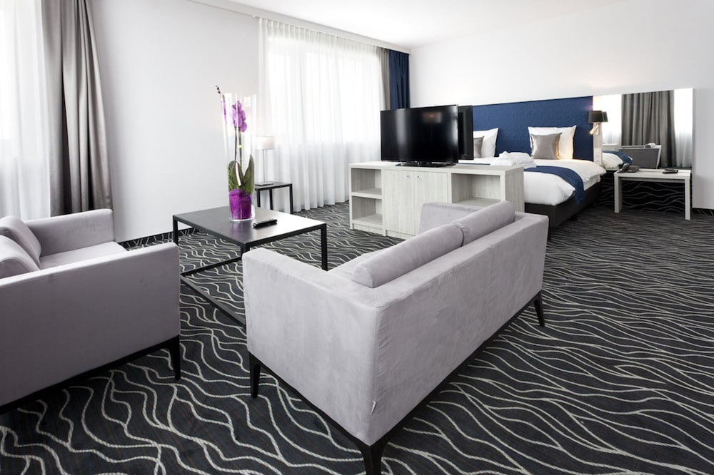 Фото Van Der Valk Hotel Mons Congres