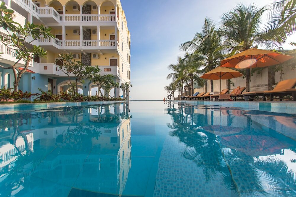 Фото отеля 1