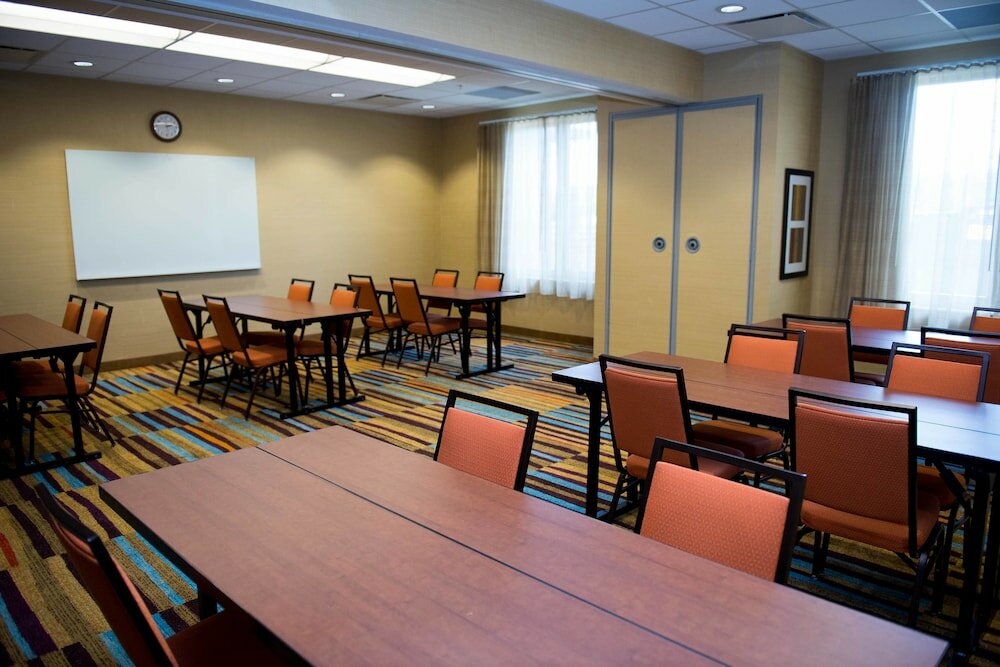 Фото Fairfield Inn & Suites by Marriott Moncton