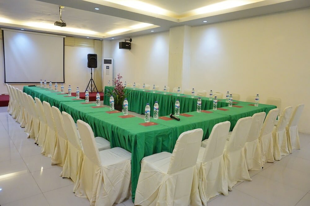 Фото Mangga Dua Hotel Makassar