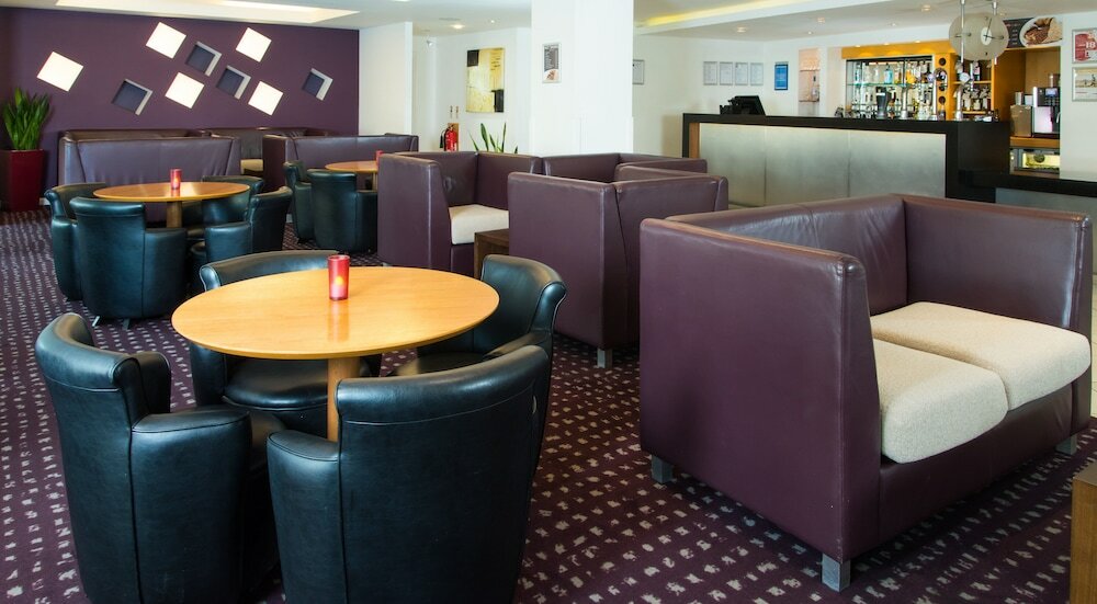 Фото Holiday Inn Express Hemel Hempstead, an Ihg Hotel