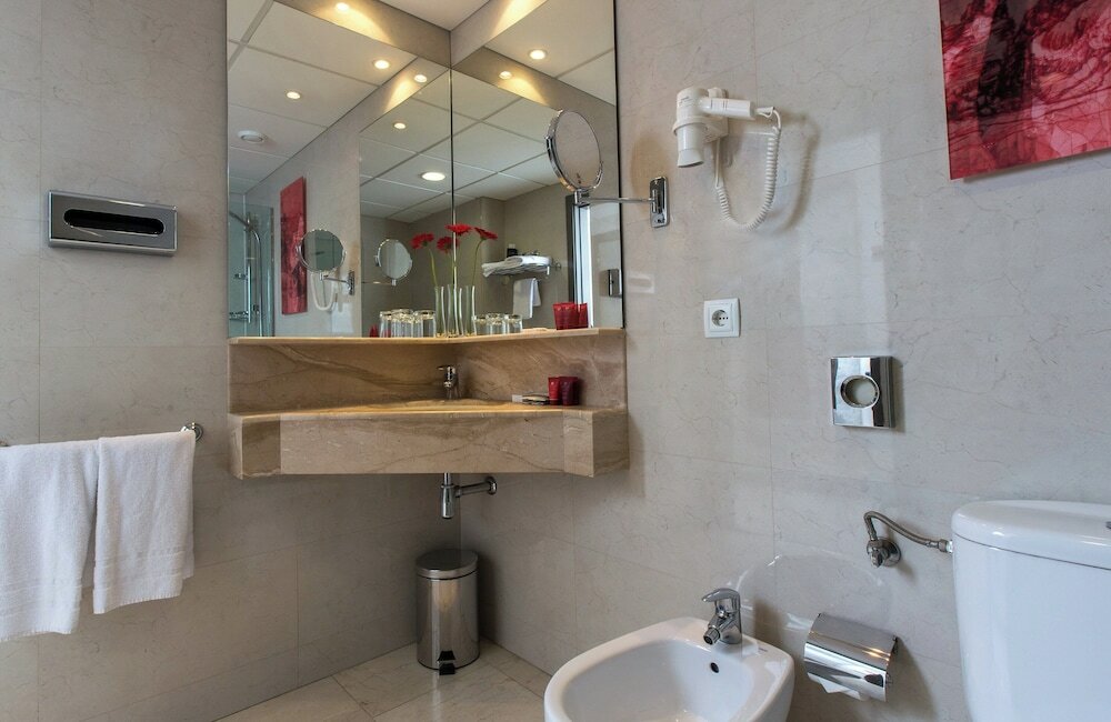 Фото Leonardo Hotel Barcelona Las Ramblas