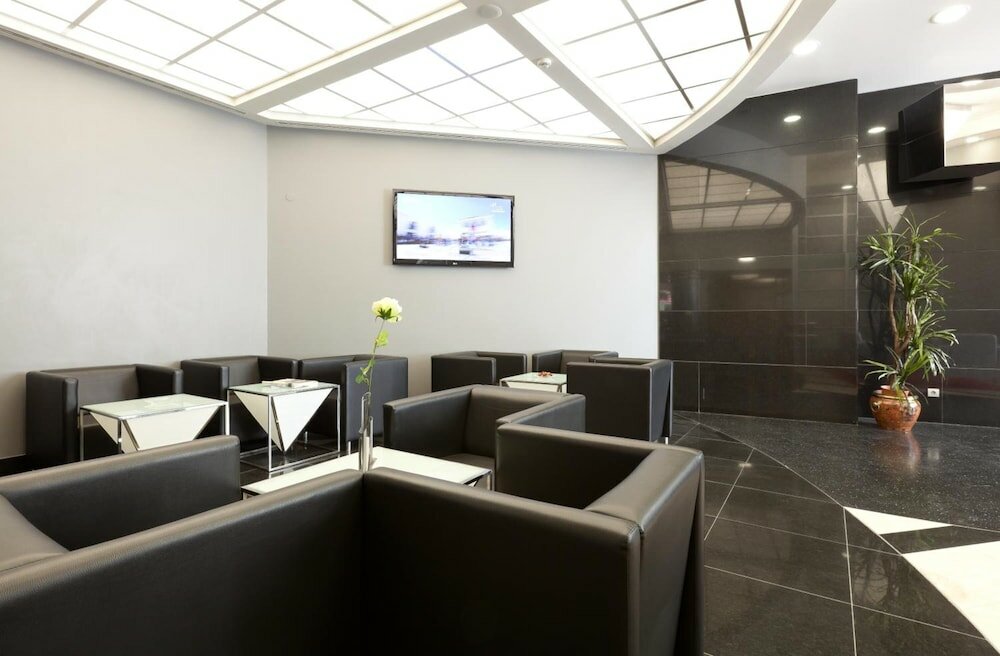 Фото Hotel Alif Avenidas