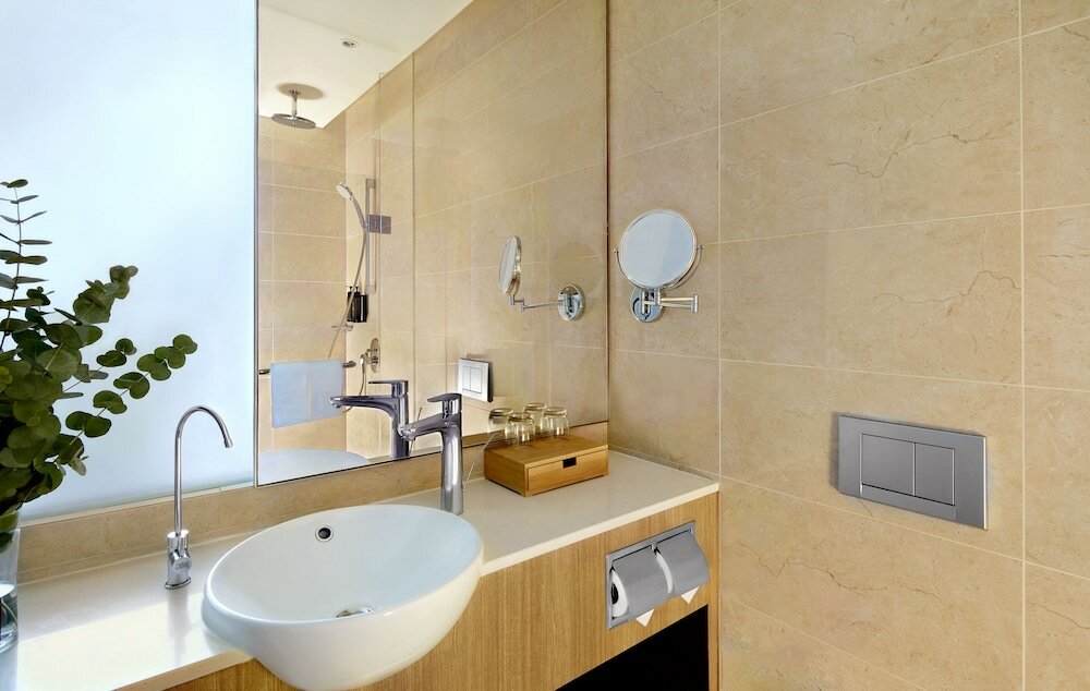 Фото Momentus Hotel Alexandra