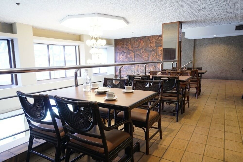 Фото Lodge 18 Hotel