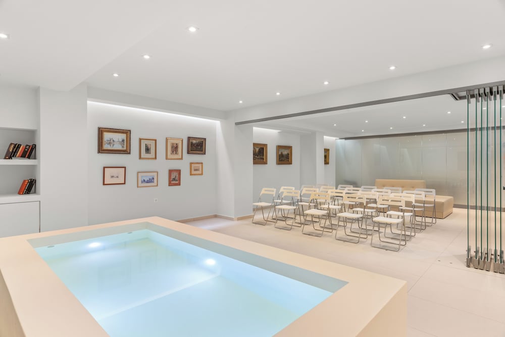 Фото Gallery Central Piraeus Port