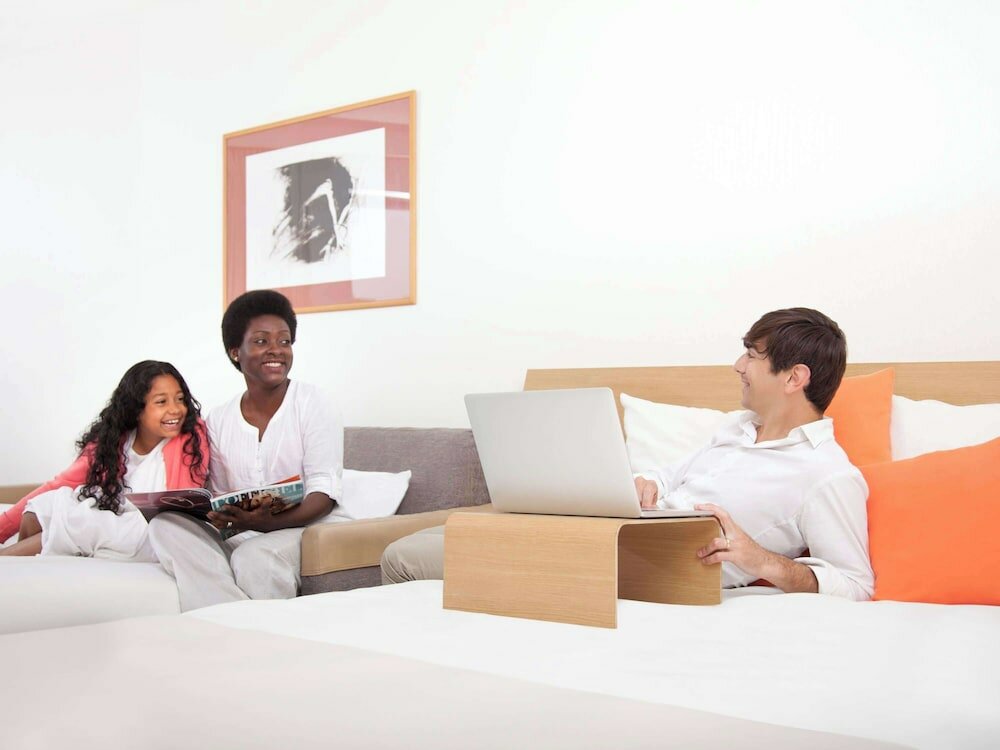 Фото Novotel Hamburg City Alster