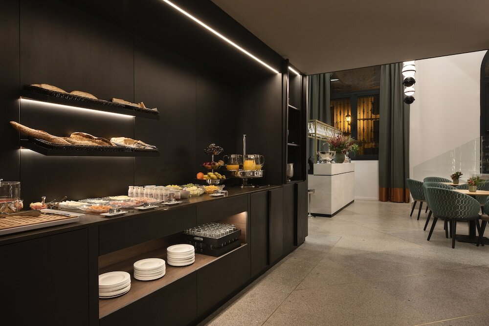 Фото Áurea Palacio de Correos by Eurostars Hotel Company