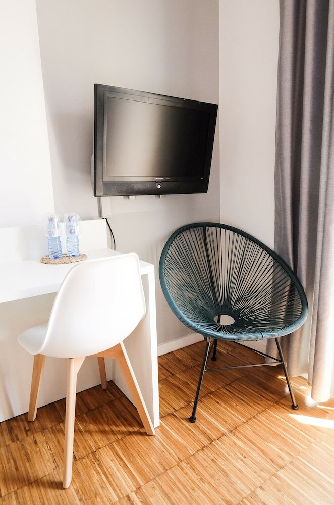 Фото Hotel Subur