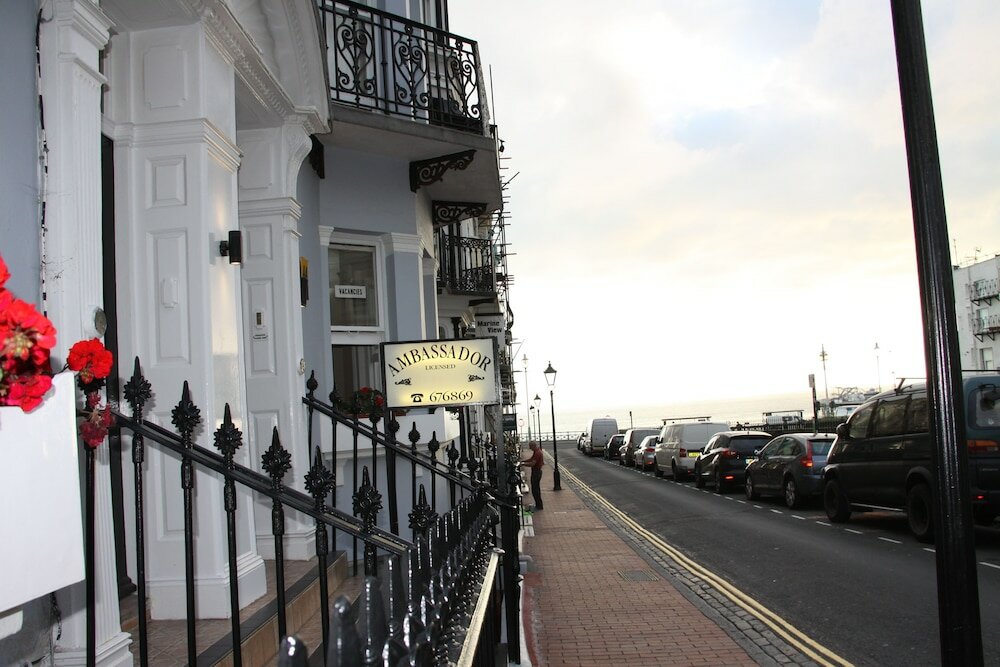 Фото Ambassador Hotel