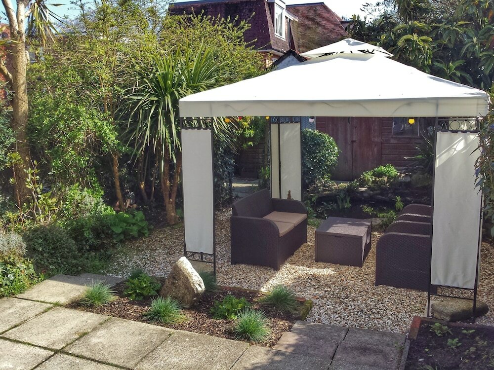 Фото The Ravensbourne Hotel