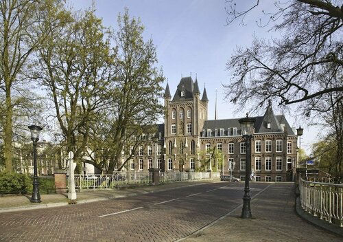 Гостиница Nh Utrecht в Утрехте