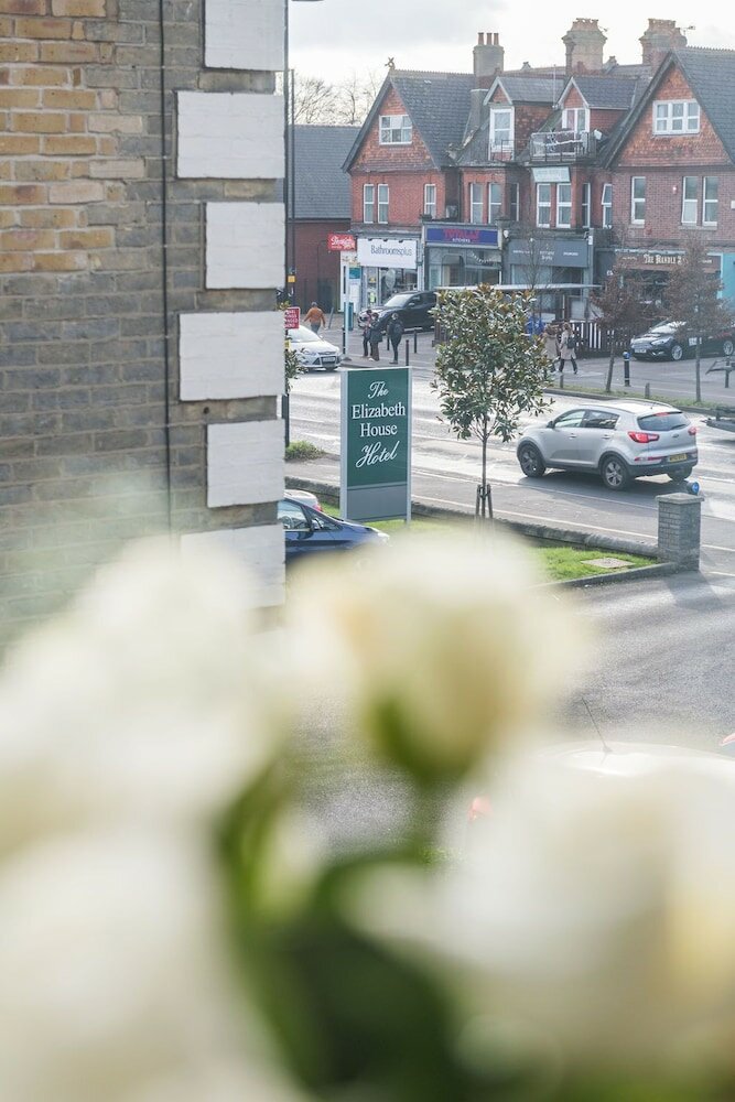 Фото The Elizabeth House Hotel